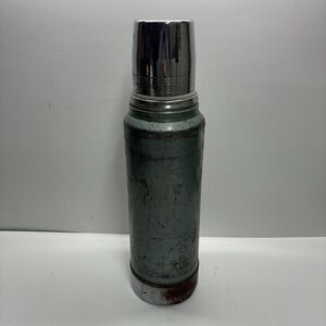 Vintage 1980 14" Aladdin Stanley Metal Quart Thermos USA No A-944C